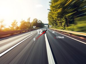 Spalanie na autostradzie – jak prędkość wpływa na zużycie paliwa (120–170 km/h)